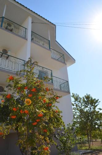 Foton Hotel & Restaurant