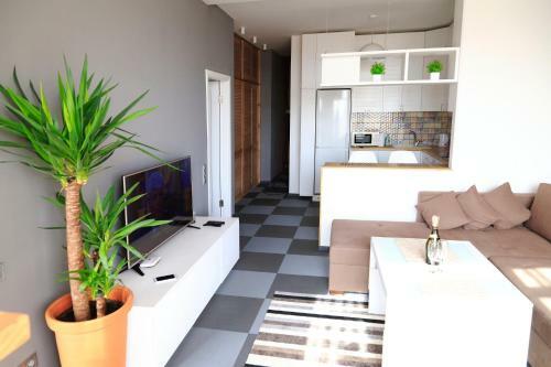Apartment On Udilnyi Lane 6