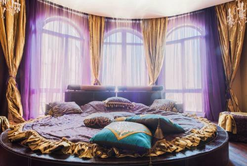 Apartment On Grecheskaya 5a