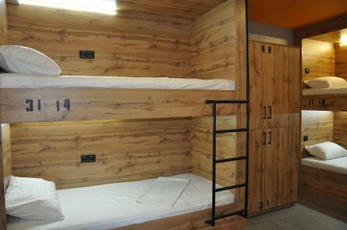 Full House Hotel & Capsule Hostel, Rivne