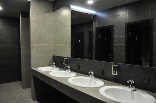 Full House Hotel & Capsule Hostel, Rivne