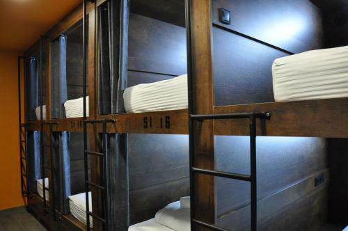 Full House Hotel & Capsule Hostel, Rivne
