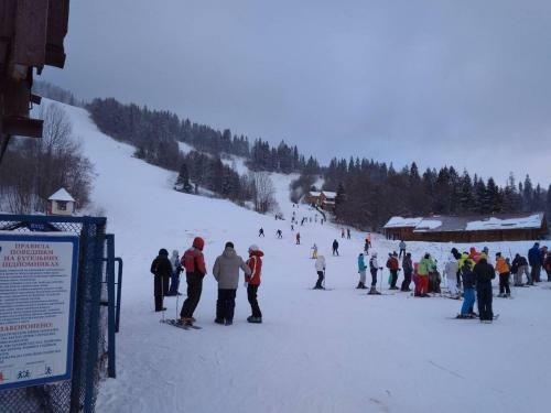 Hostal Chalet Trostian