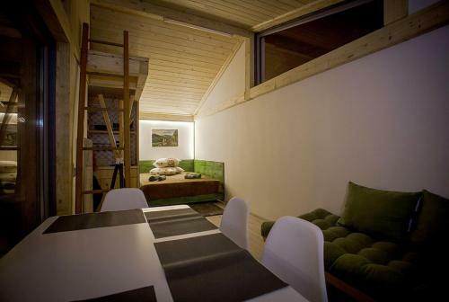 Lodge Veranda