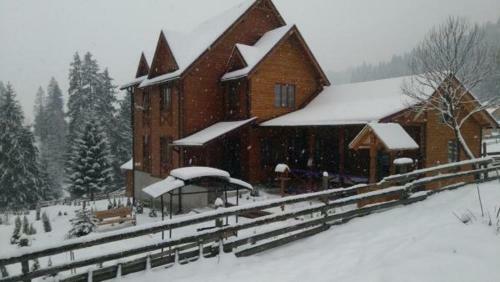Hostal Marmarosy