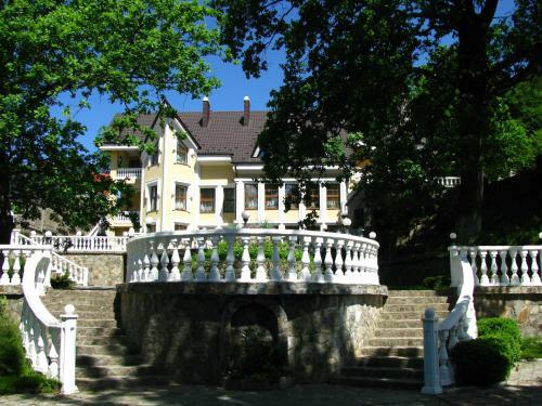 Hostal Gnizdo Golubky