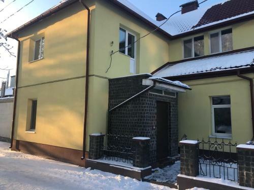 Apartment On Nebesnoi Sotni
