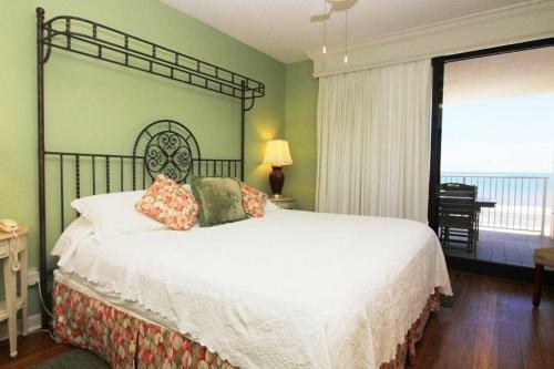 Windward Pointe 702