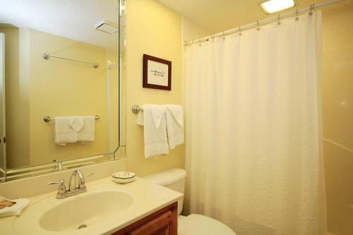 Windward Pointe 702