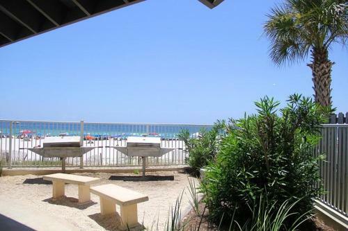 Windward Pointe 702