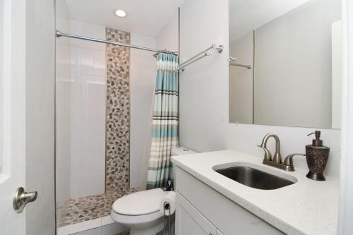 Scottsdale Vacation Home Sleeps 14
