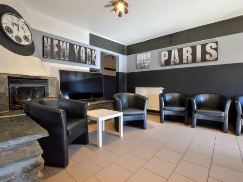 Villa Holiday Home Le Noyer Bra