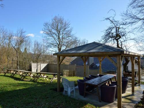 Villa Holiday Home Le Noyer Bra