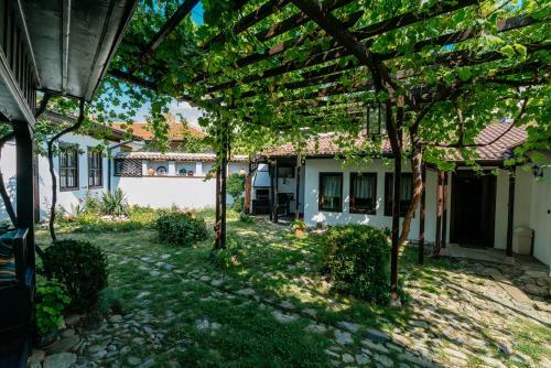 Villa The Zoev House