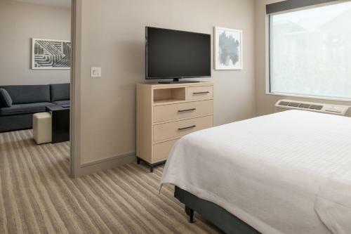 Hotel Homewood Suites By Hilton Belmont