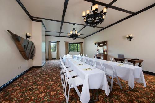 Hotel Benbow Historic Inn