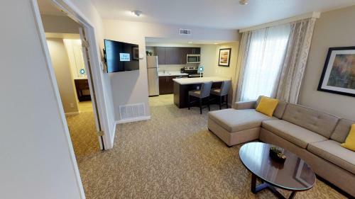 Chase Suite Hotel Newark Silicon Valley