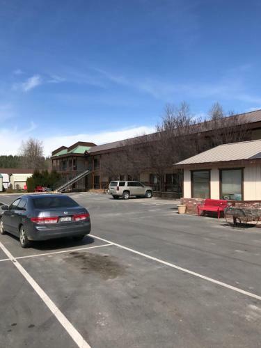 Motel Gold Pan Lodge