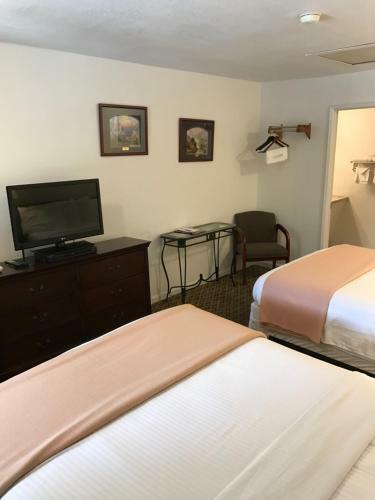 Motel Gold Pan Lodge