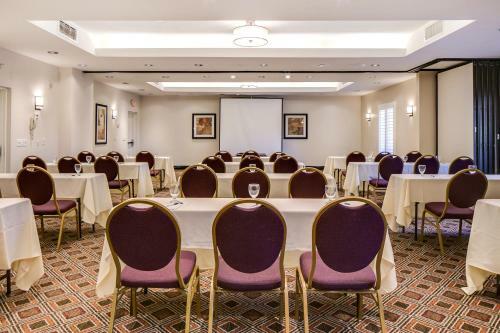 Radisson Hotel San Diego Rancho Bernardo