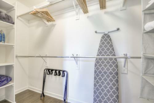 Urban Flat Apartments @ Heart Of Silicon Valley