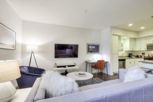 Urban Flat Apartments @ Heart Of Silicon Valley