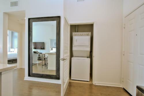 Urban Flat Apartments @ Heart Of Silicon Valley