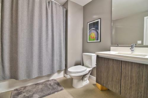 Urban Flat Apartments @ Heart Of Silicon Valley