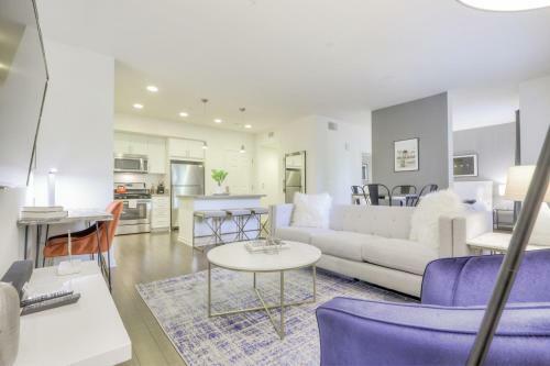 Urban Flat Apartments @ Heart Of Silicon Valley