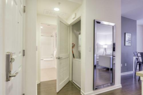 Urban Flat Apartments @ Heart Of Silicon Valley