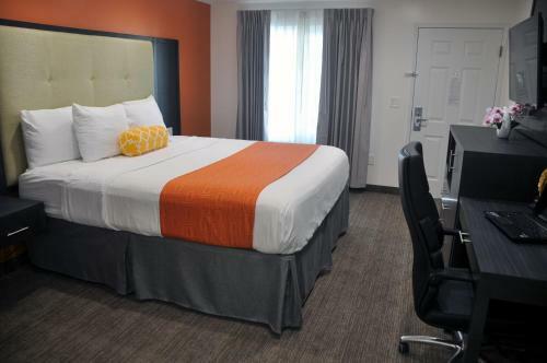 Hotel Pavilion Inn