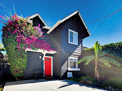 Surfer?s Delight Beach Cottage Home