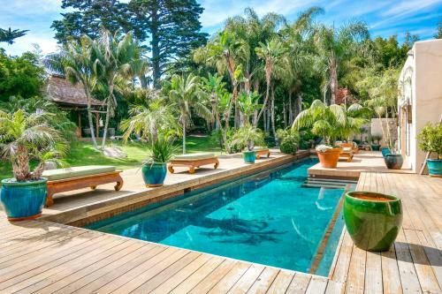 Balinese-inspired Beauty