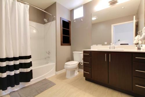 Urban Flat Apartments @ San Mateo