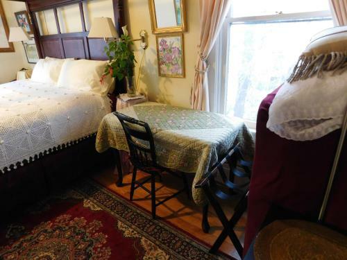 Posada Cliff Crest Inn