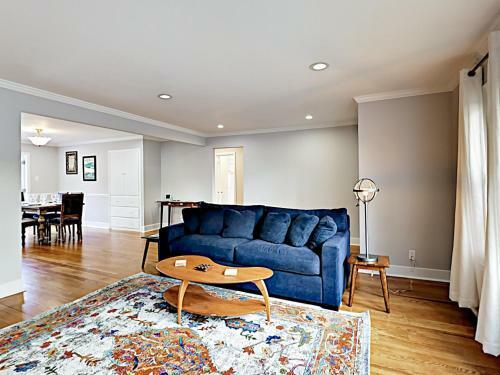 1665 James Home Home