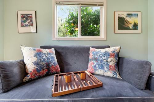 Hummingbird Garden Retreat