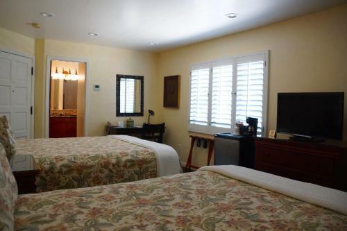 Hotel Castillo Inn At The Beach