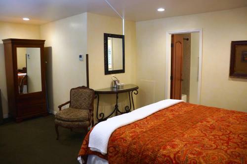 Hotel Castillo Inn At The Beach