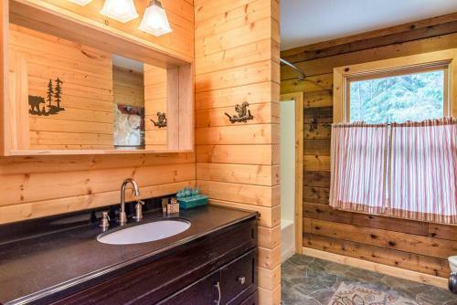 Cedar Log Cabin