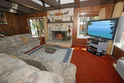 1187 Golden Bear Home
