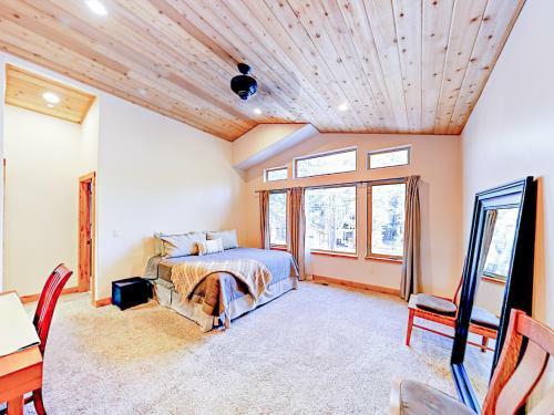 1593 Oglala Street House
