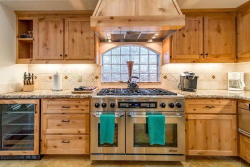 1841 Osage Cir Home