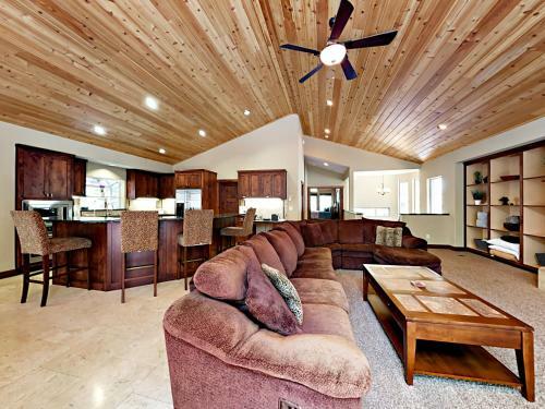 Miztec Tahoe Home