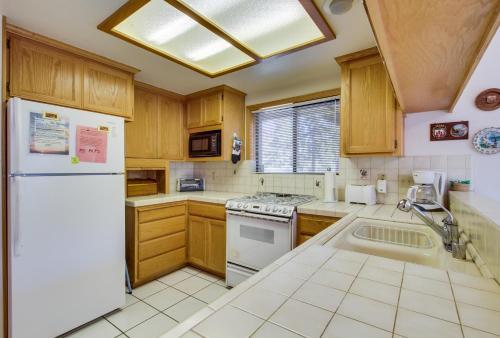 Cabin At Stateline
