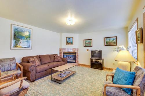 Cabin At Stateline