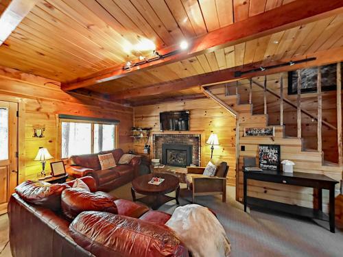 Mountain Cabin - South Lake Tahoe