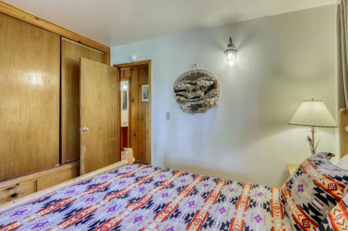 Spruce Grove Washoe Cabin