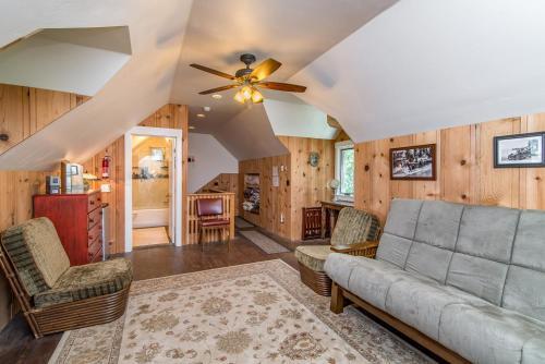 Lakeview Holiday Home 897
