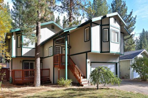 839 Paloma Avenue Home